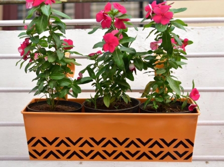 STEEL POT HANGING