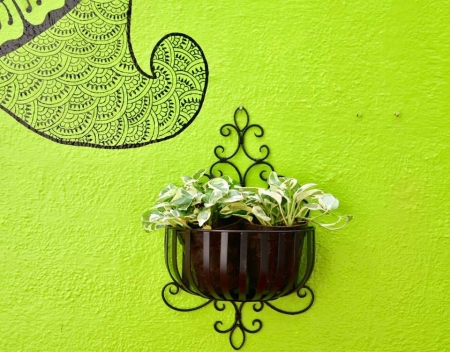 WROUGHT IRON POTS