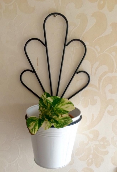 WROUGHT IRON POTS