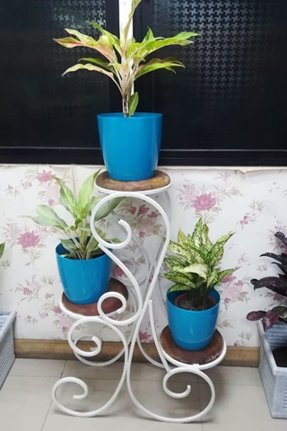 Garden Pot Stand
